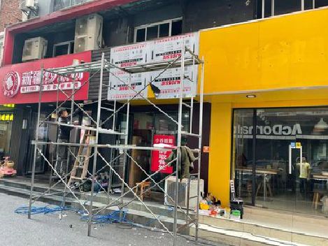 蕲春制作广告招牌如何避免它发黄？